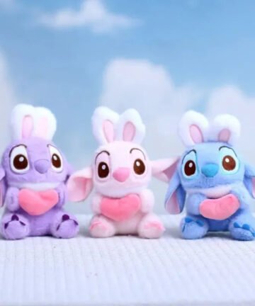 Cosmic Alien Heart Snuggler Keychain