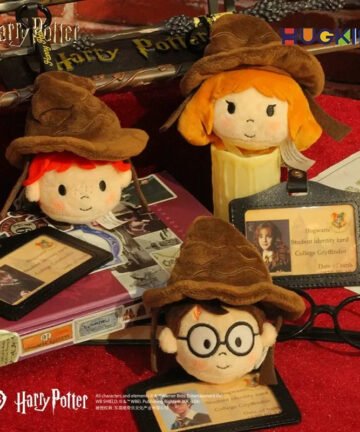 Hogwarts Sorting Hat Pull String Keychain