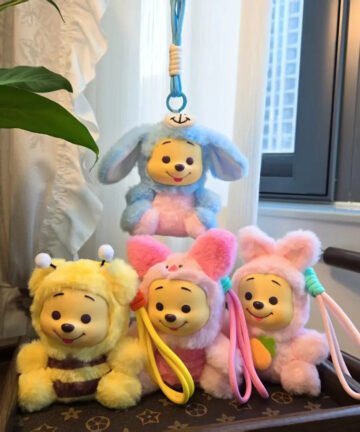 Pooh Naughty Party Plush Keychain